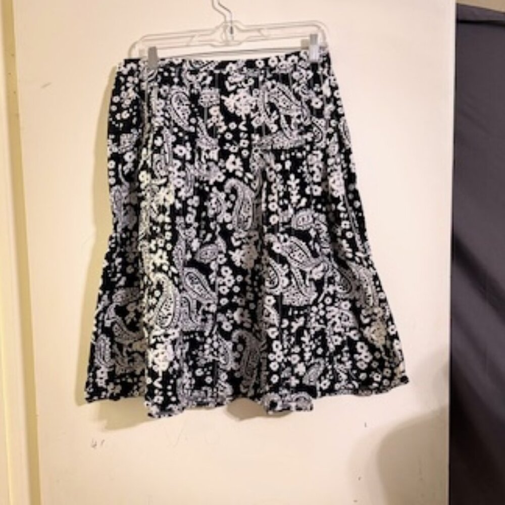 LIZ CLAIBORNE Skirt Size 10